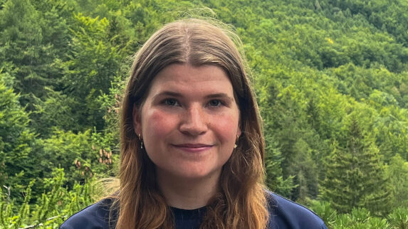 Portraitfoto von Hanna Weltken