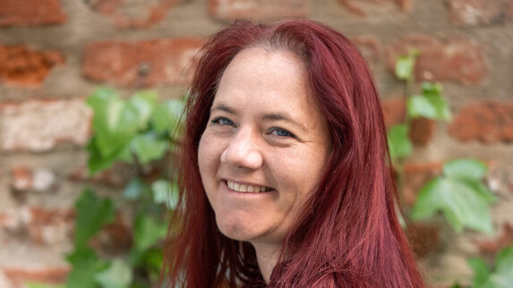 Portraitfoto von Janine Wulz